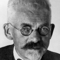 Theodor Leipart, von 1921 bis zur Zerschlagung durch die Nationalsozialisten Vorsitzender des Allgemeinen Gewerkschaftsbunds, …