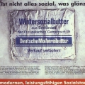 Dieses Werbeplakat spielt auf den Skandal des Jahres 1987 an: „Der europäische Butterberg“. Trotz der Milchquote war er angewachsen und die EG scheiterte mit dem Versuch, Milchprodukte als Winterhilfe an Bedürftige zu verschenken.