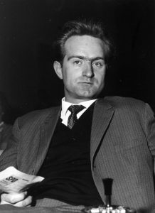 Der junge Johannes Rau im Jahr 1962. Bereits seit vier Jahren gehört er dem nordrhein-westfälischen Landtag an. Bildrechte: dpa